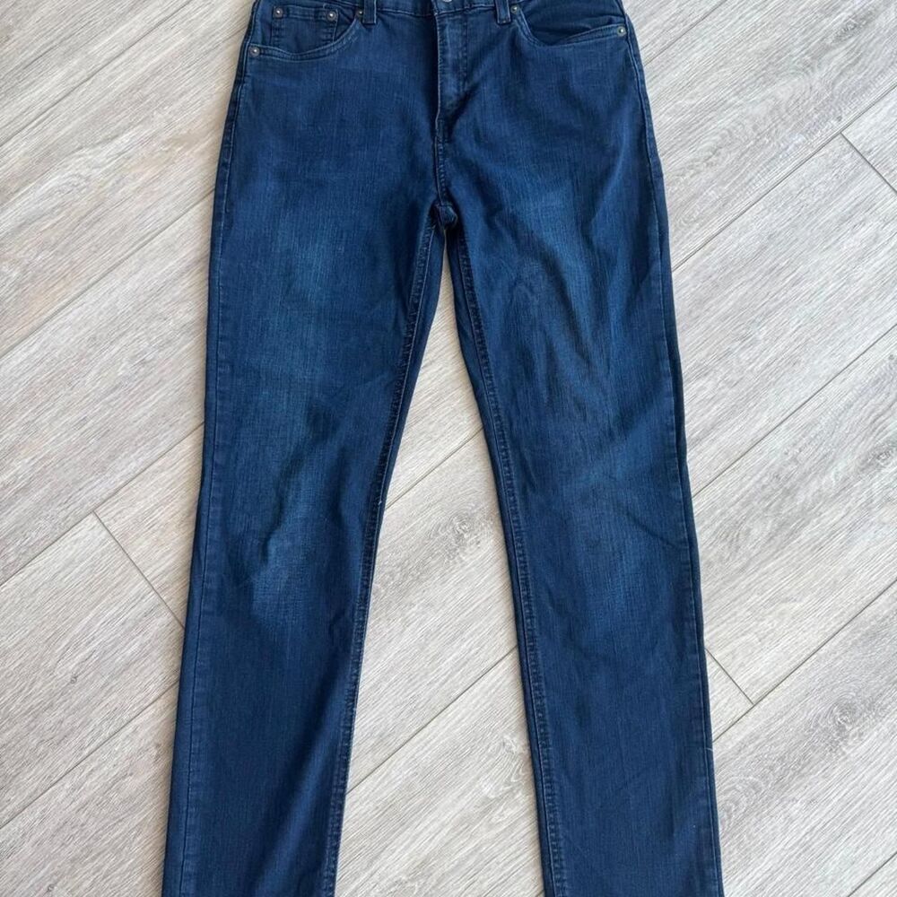Levi-s Men's Blue and Navy Jeans